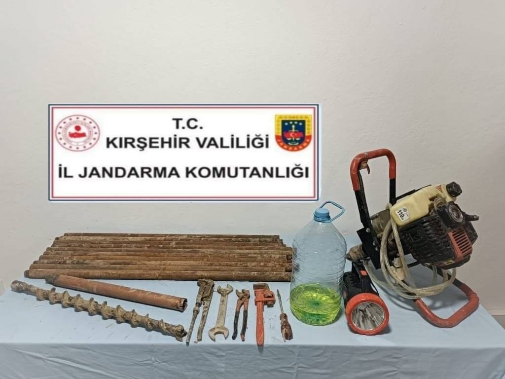kacak-kazi-yapan-2-kisiye-jandarmadan-sucustu