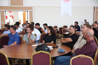 keciorende-kaliteli-hizmet-icin-motivasyon-ve-etkili-iletisim-semineri