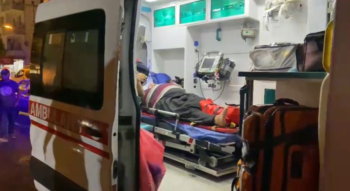 mersinde-otomobil-ile-motosiklet-carpisti-2-yarali