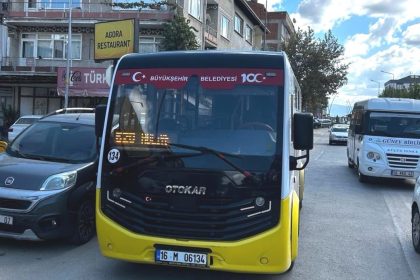 minibusun-carptigi-yaya-agir-yaralandi