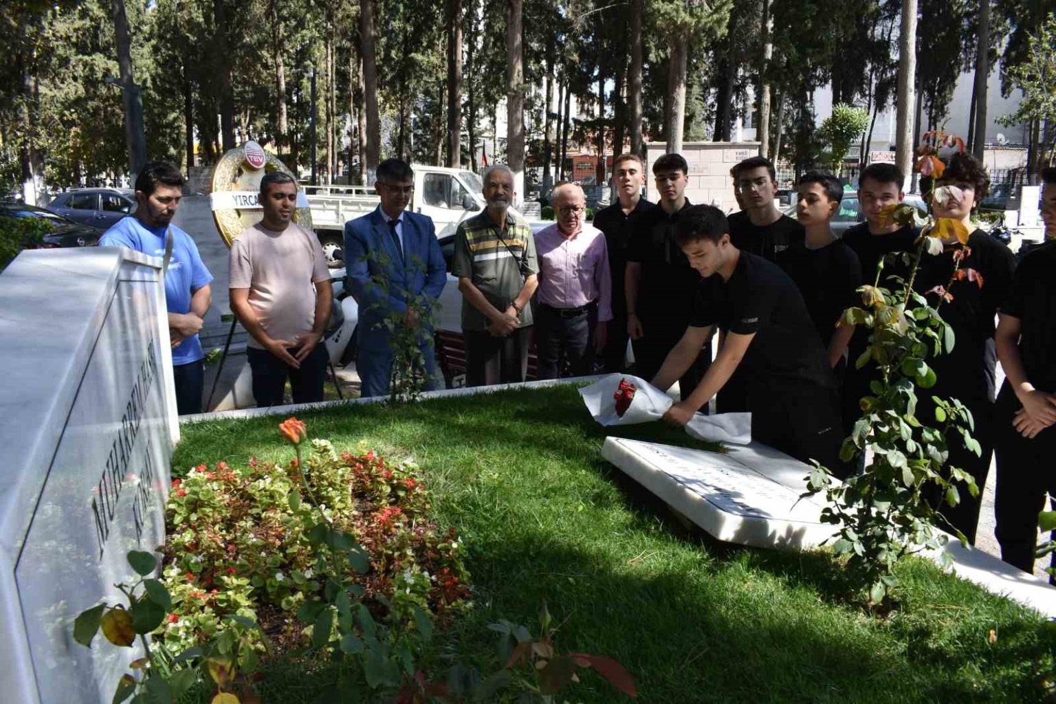 muharrem-hasbi-koray-mezari-basinda-anildi