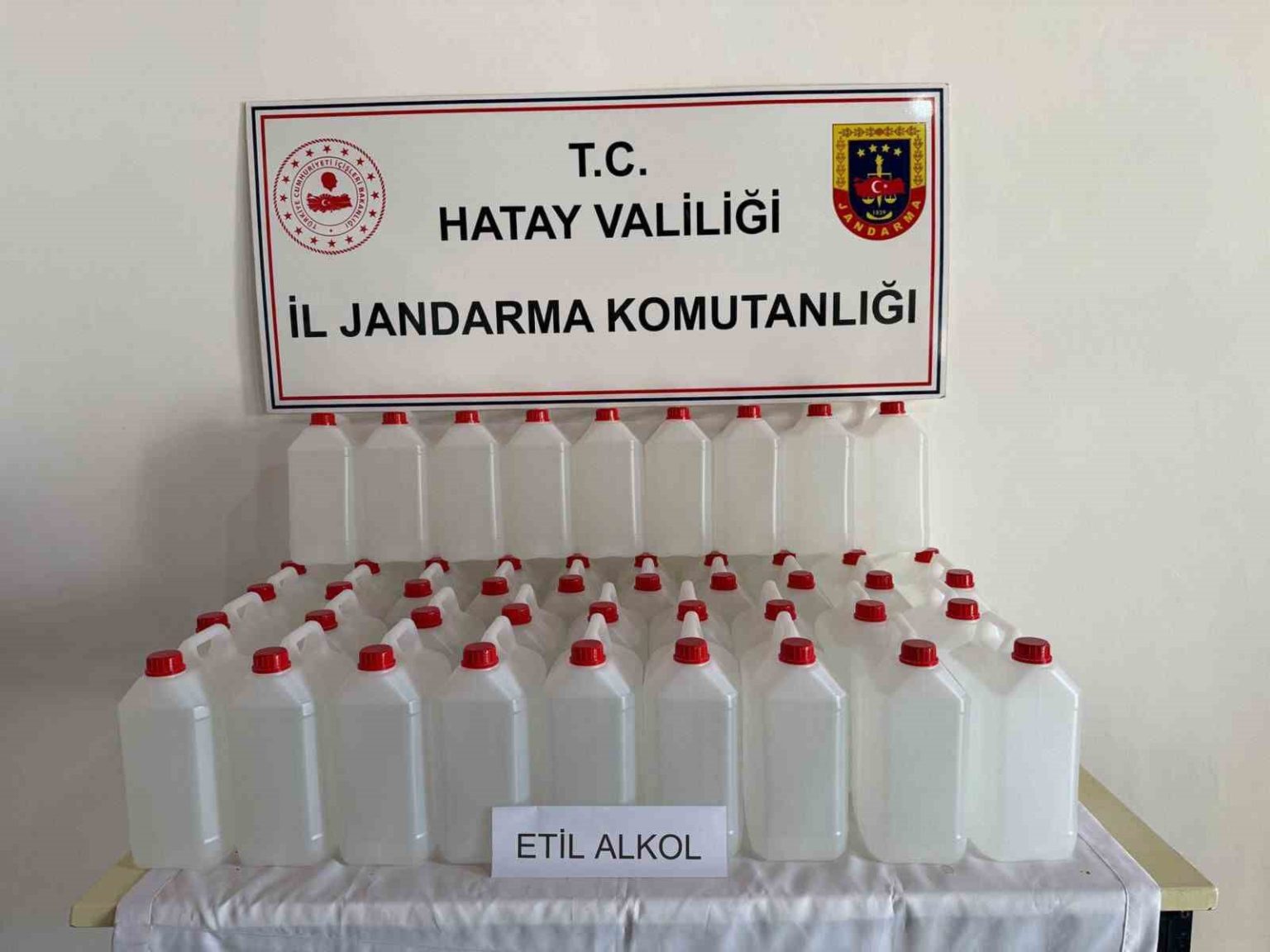 samandagda-200-litre-etil-alkol-ele-gecirildi