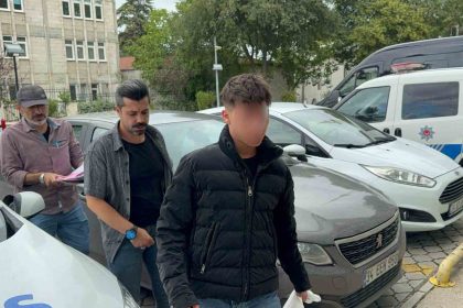 sentetik-ecza-ile-yakalanan-17-yasindaki-cocuga-ev-hapsi