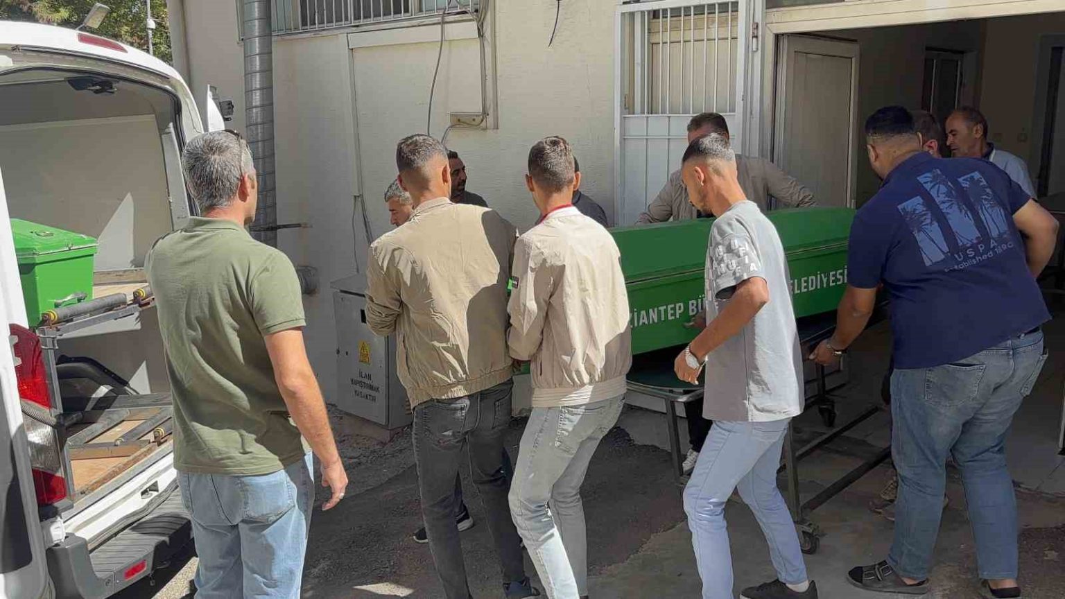 silahli-kavgada-olenler-2-kardes-ve-dayi-katil-zanlilari-ise-diger-2-dayi