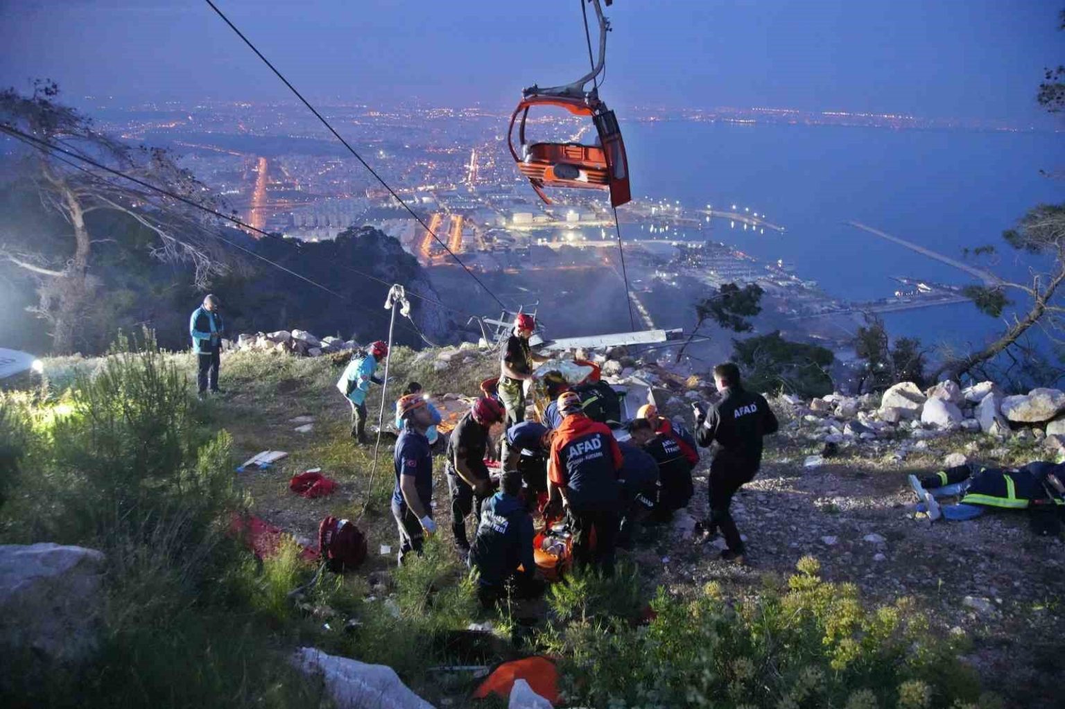 teleferik-kazasi-davasinda-3-sanigin-yurt-disi-yasagi-kaldirildi
