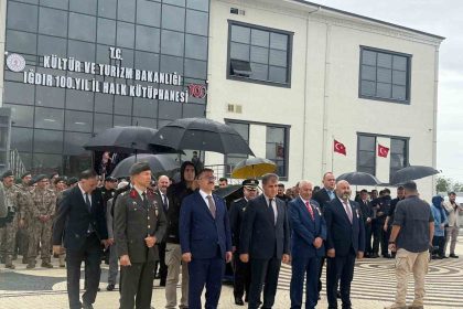 valiye-semsiye-var-gazilere-yok
