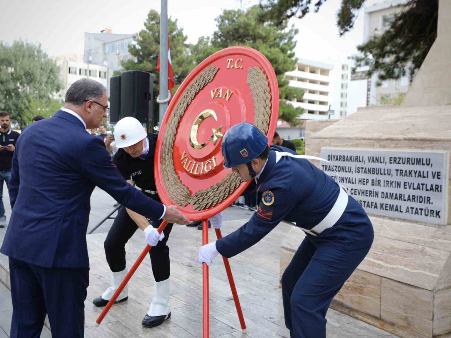 vanda-gaziler-gunu-kutlandi