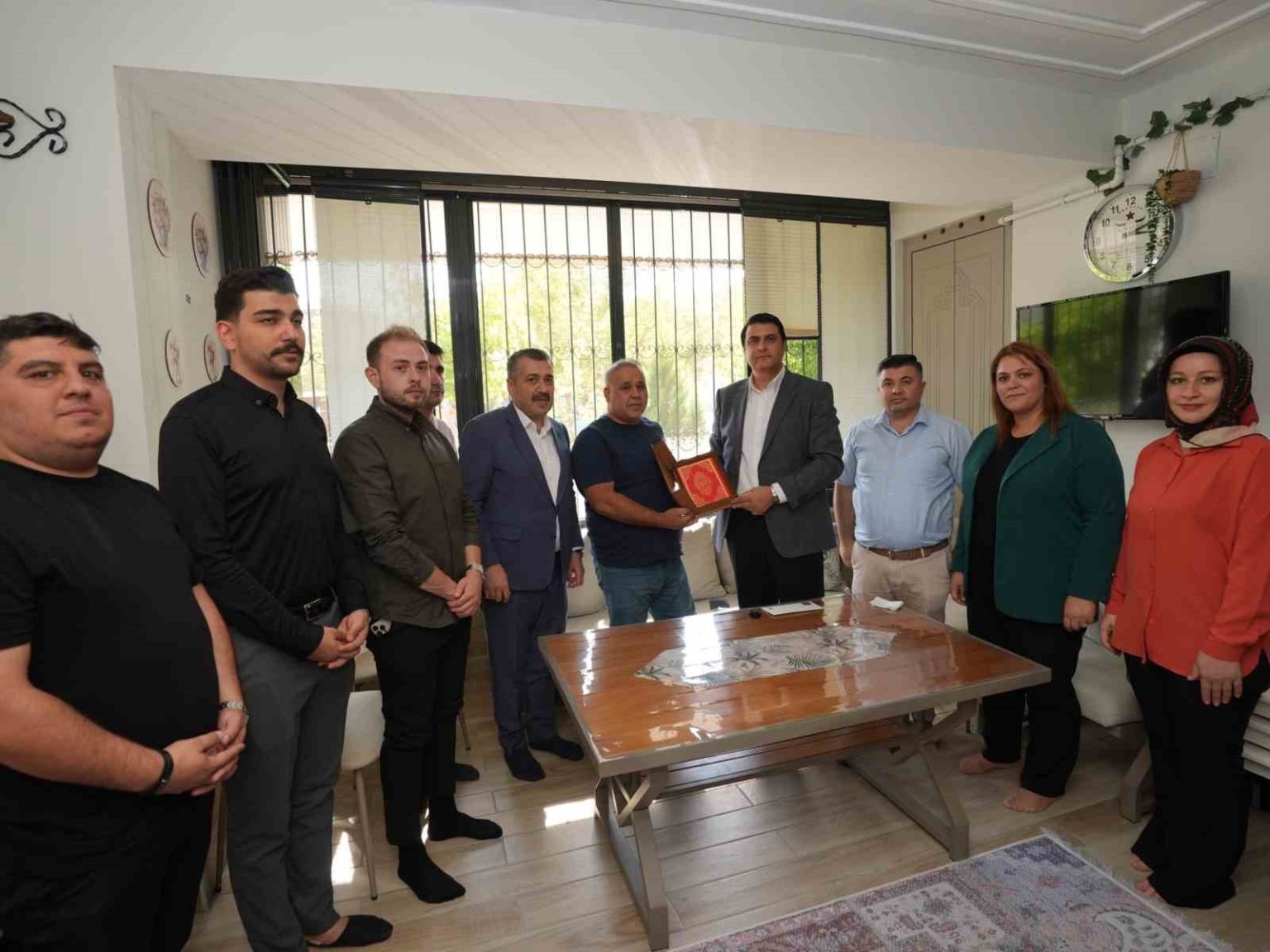 yilmazdan-anlamli-ziyaret