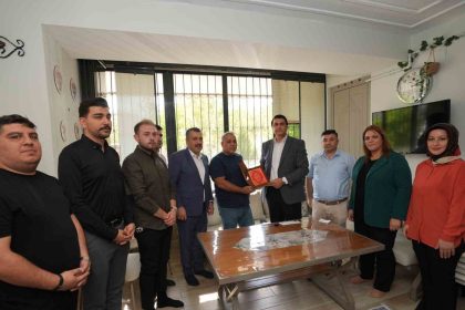 yilmazdan-anlamli-ziyaret
