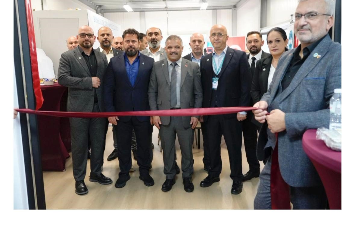 akib-hollanda-ofisini-acti