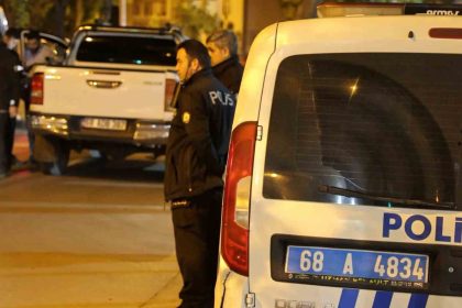 aksarayda-asayis-ve-trafik-uygulamalari-araliksiz-suruyor