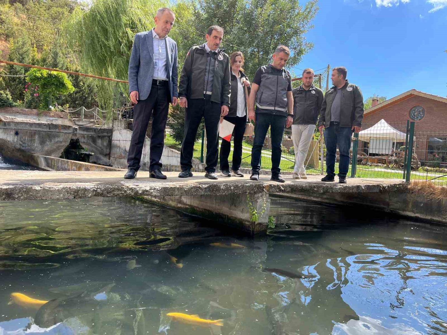 alabalik-yetistiriciliginde-uretim-surecleri-incelendi