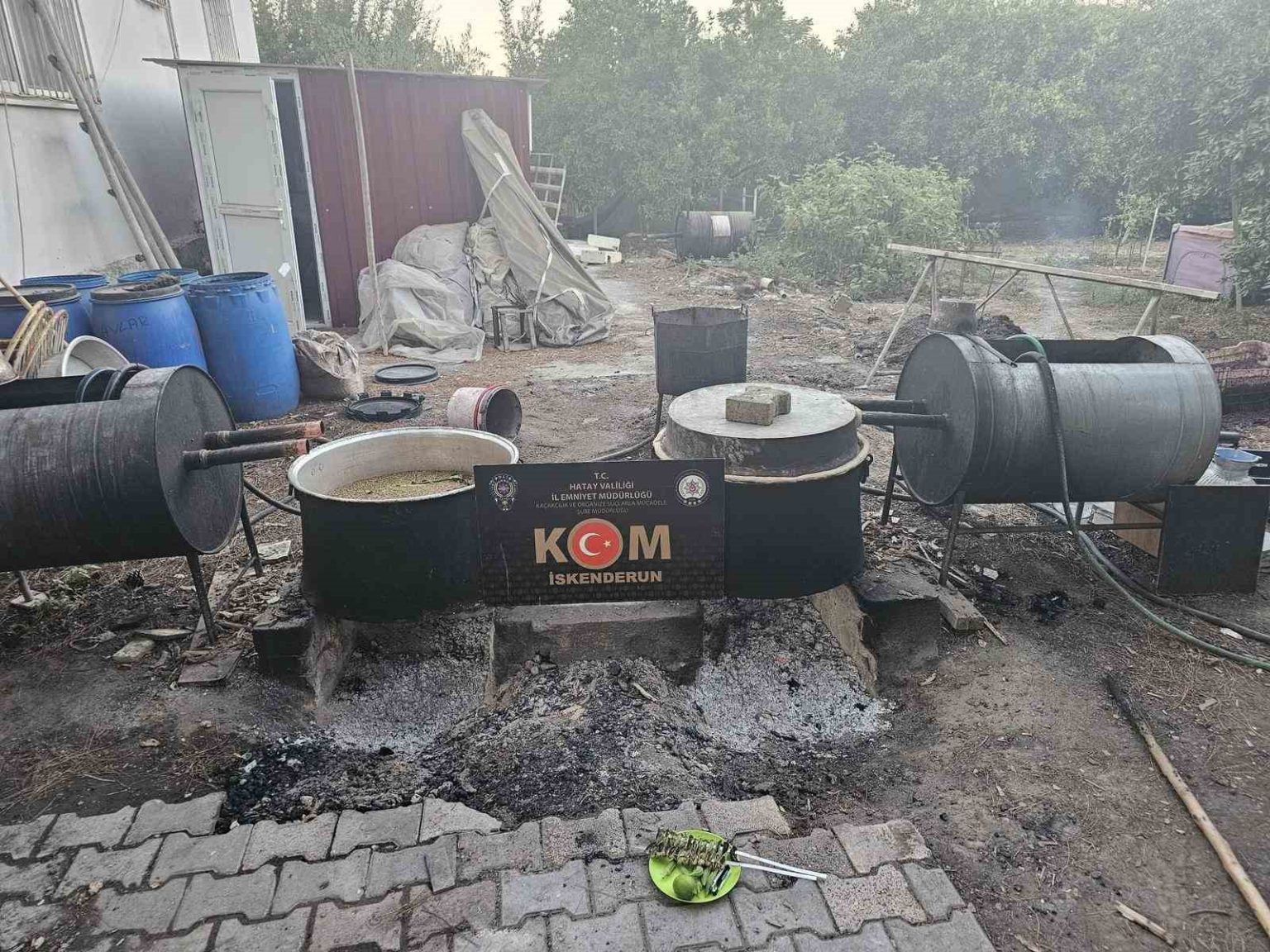 arsuzda-sahte-icki-operasyonu