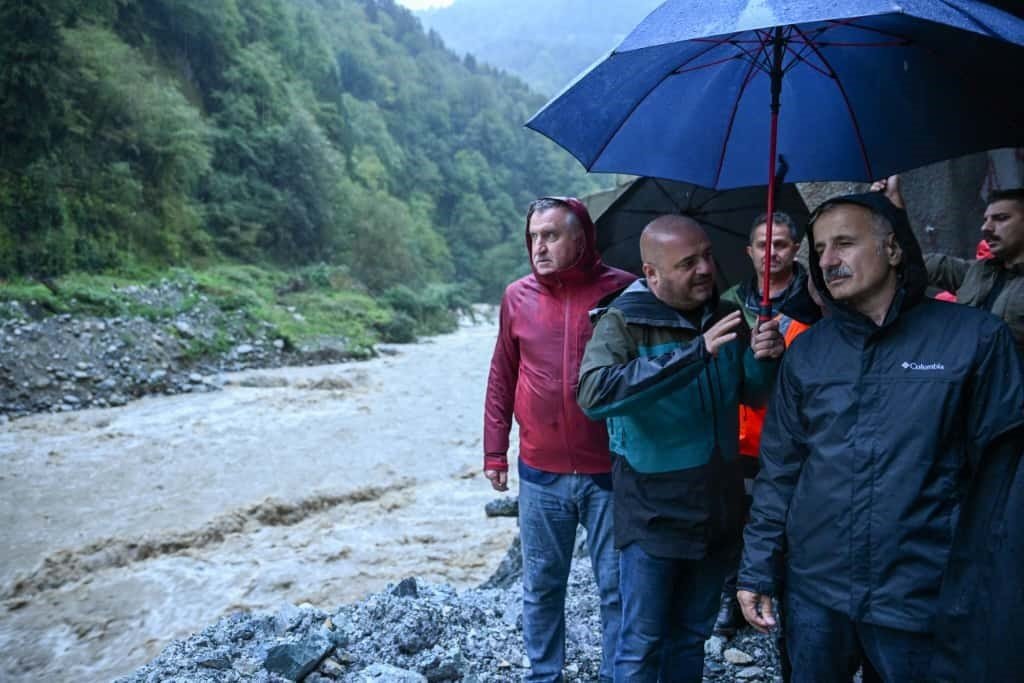 bakan-uraloglu-camlihemsin-hala-tunelinde-incelemelerde-bulundu