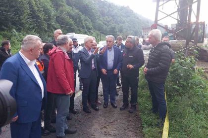 bakanlar-uraloglu-ve-bak-rizede-sel-bolgesinde
