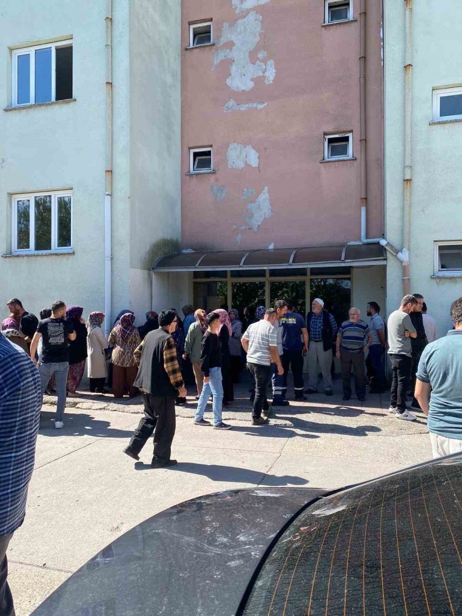 ceviz-toplarken-elektrik-akimina-kapilarak-hayatini-kaybetti