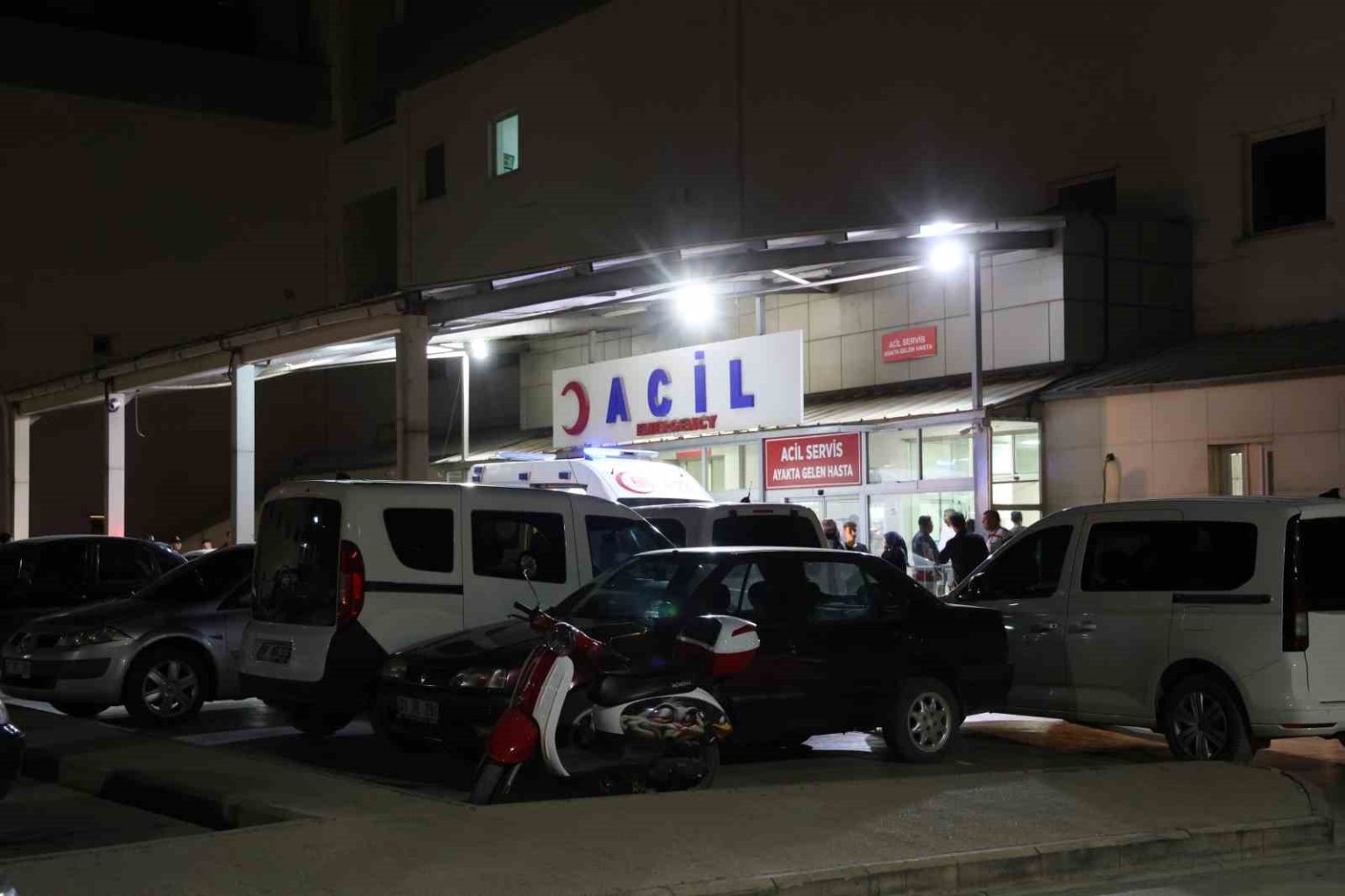 dugunde-tartisma-kavgaya-donustu-2-yarali