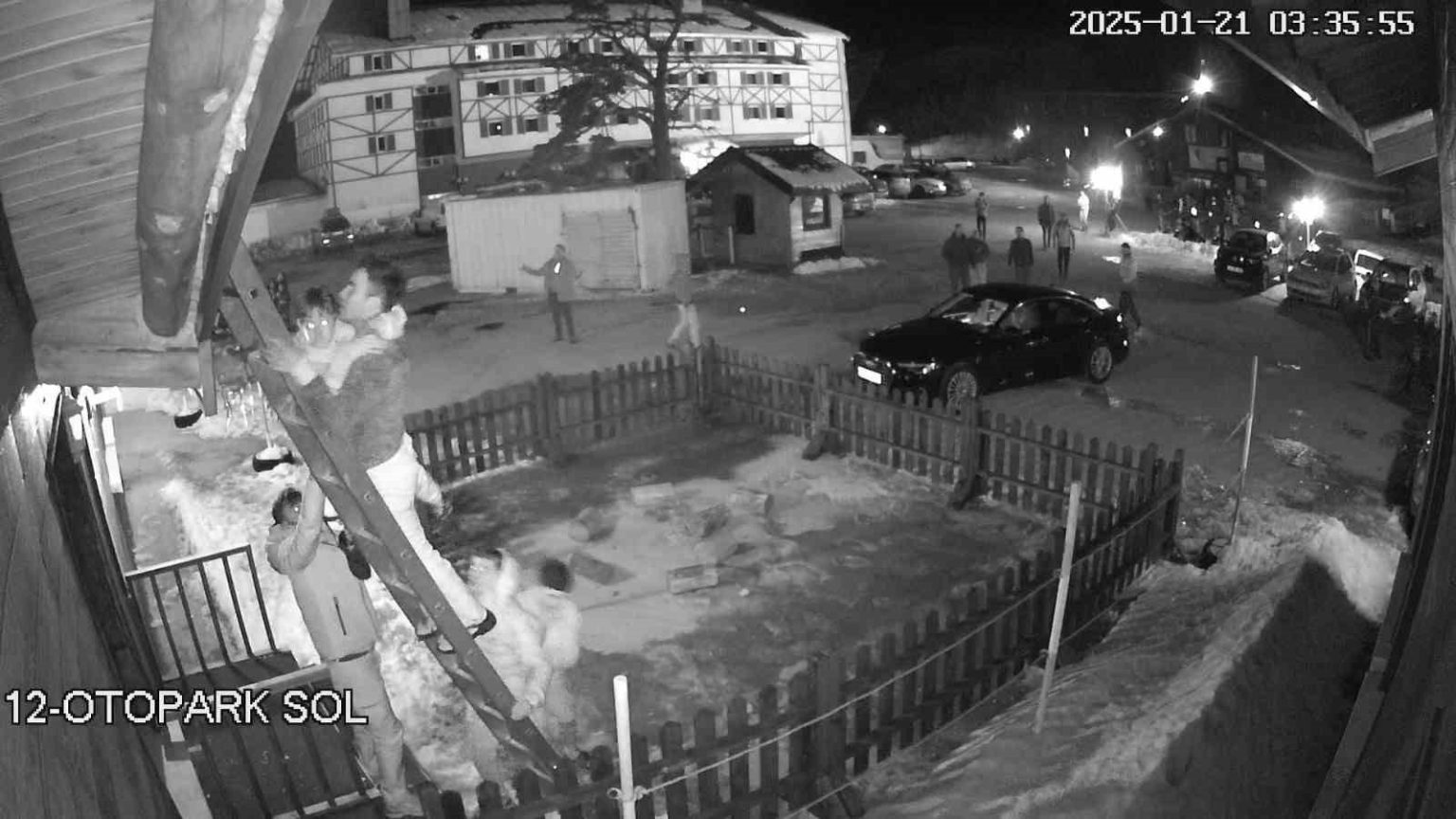 grand-kartal-otel-yangininin-olum-kalim-savasi-kamerada