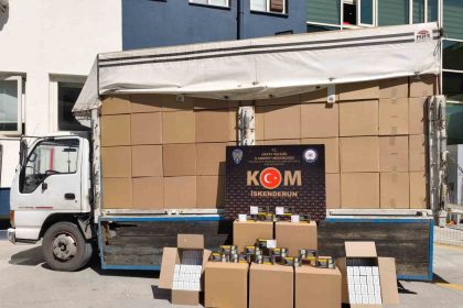 hatayda-2-milyon-760-bin-adet-gumruk-kacagi-makaron-ele-gecirildi