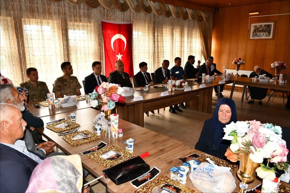 kaymakam-gulnar-gazileri-unutmadi