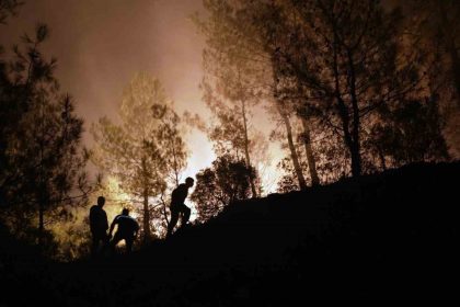 koycegiz-yangininda-denizli-ekibi-olumden-dondu