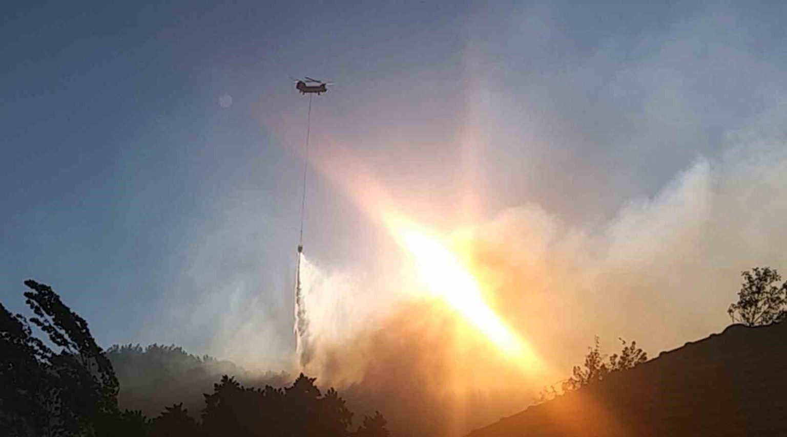 koycegizde-gunesin-ilk-isiklari-ile-hava-mudahalesi-tekrar-basladi