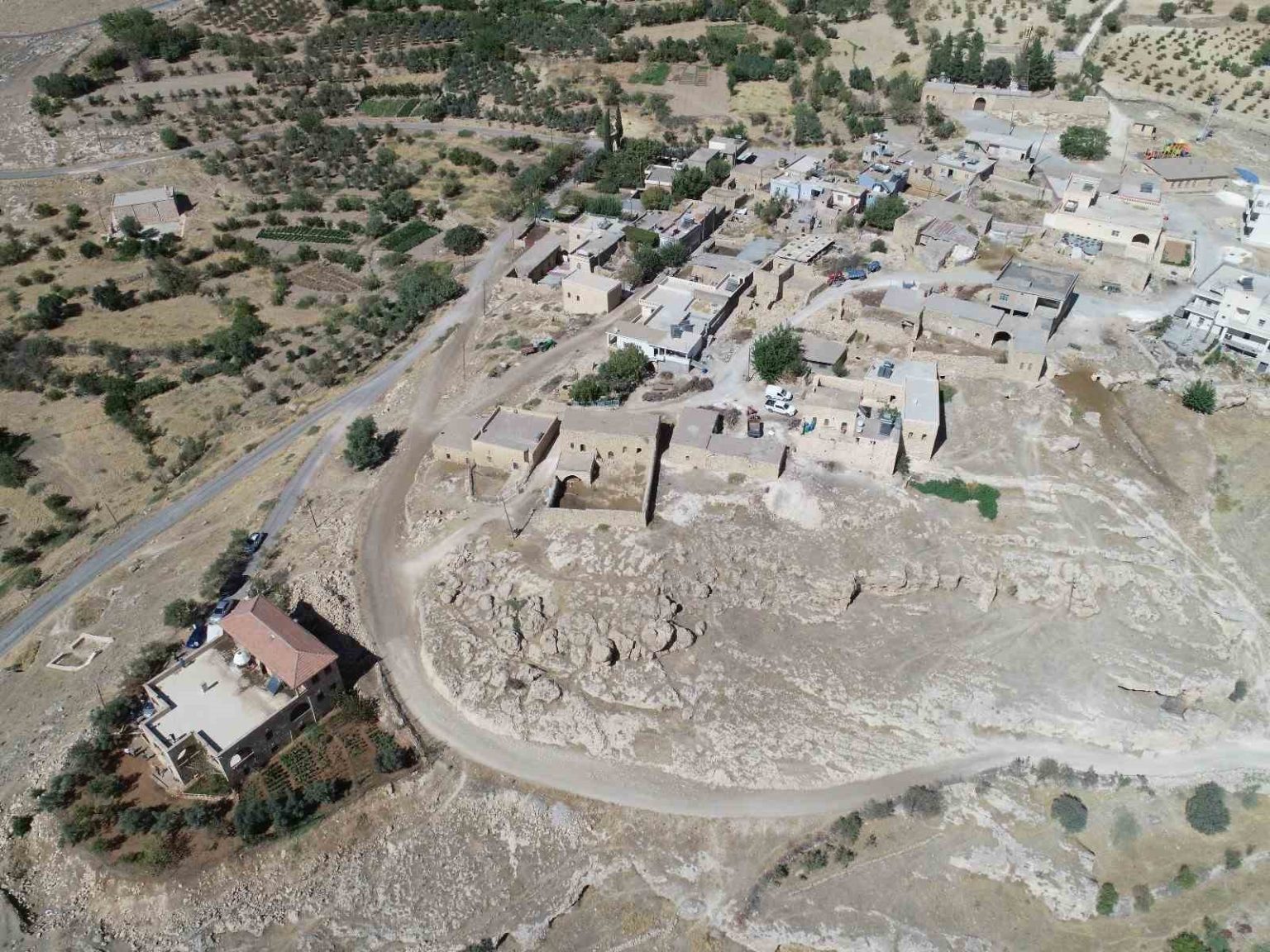 mezopotamyanin-altin-ucgeninde-bulunan-mardin-dizilerin-cekim-merkezi-olmasiyla-turizme-katki-sagliyor