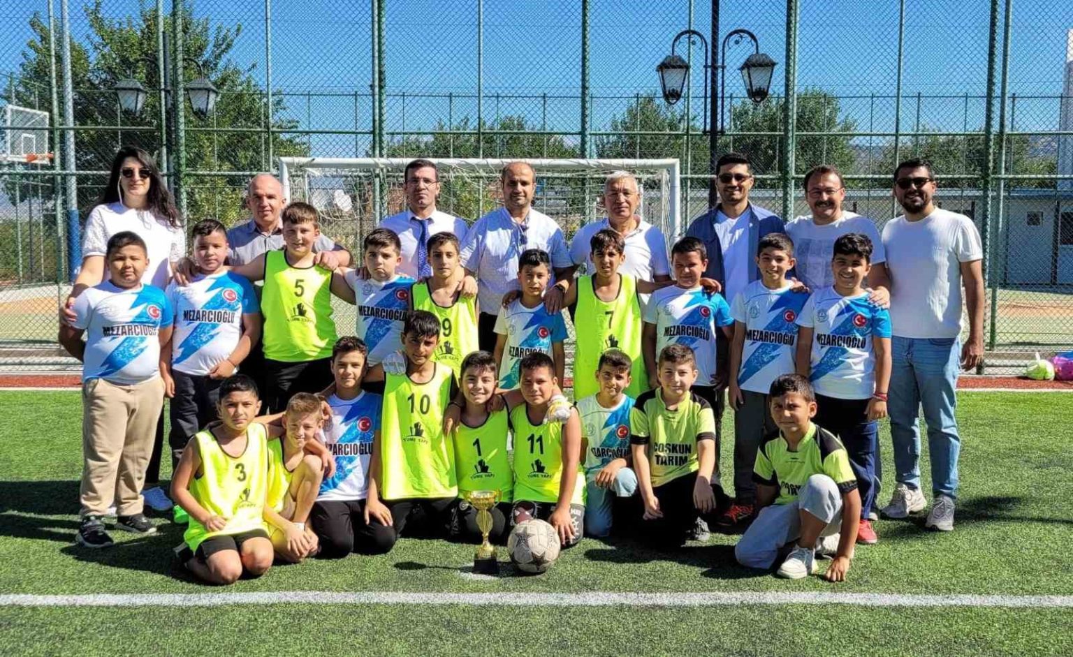 minik-sporculardan-dostluk-ruzgari
