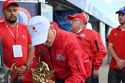 teknofest25te-yok-baskani-ozvardan-beun-standina-ziyaret