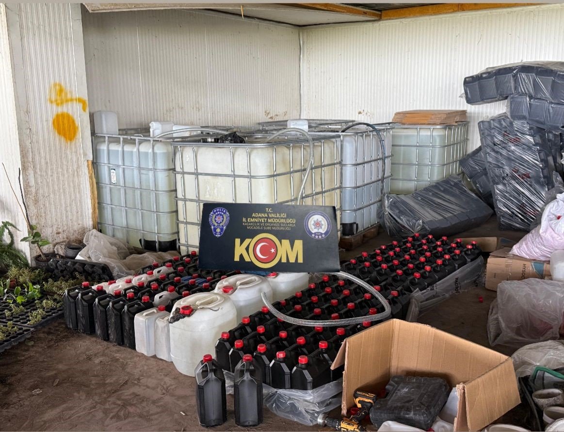 adana-merkezli-bes-ilde-16-ton-kacak-etil-alkol-ele-gecirildi