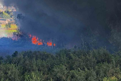 adanada-geri-donusum-fabrikasinda-yangin-cikti