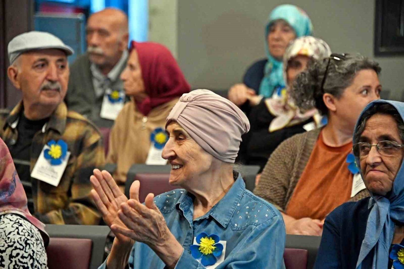 alzheimer-gununde-asirlik-cinarlar-unutmadiklari-boyle-kanitladi