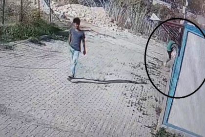 arkadasi-nobet-tuttu-kendisi-camdan-girdigi-konteynerden-30-saniye-icerisinde-laptop-caldi