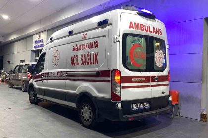 aydinda-trafik-kazasi-1-olu-5-yarali