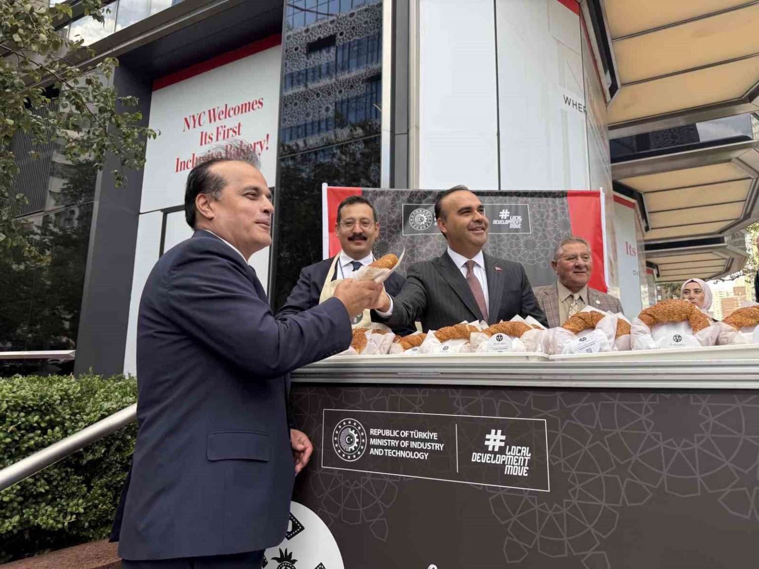 bakan-kacir-her-mecrada-her-platformda-filistinli-kardeslerimizin-hakkini-hukukunu-savunmaya-en-guclu-sekilde-sayin-cumhurbaskanimizin-liderliginde-devam-edecegiz