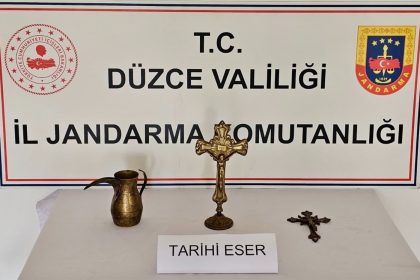 duzcede-kacakcilara-goz-actirilmiyor-cok-sayida-makaron-tutun-ve-tarihi-eser-ele-gecirildi