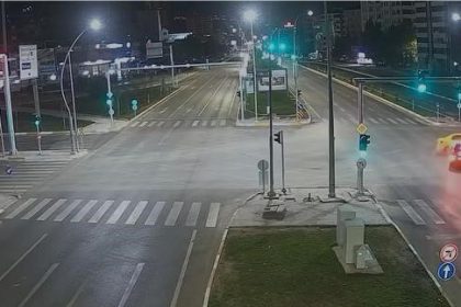 elazigda-taksiyle-otomobil-carpisti-2-yarali