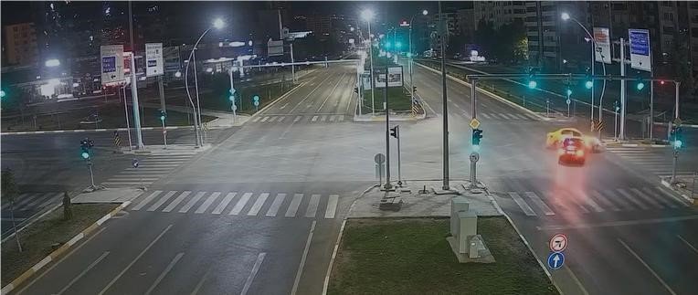 elazigda-taksiyle-otomobil-carpisti-2-yarali