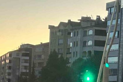 elazigda-ticari-taksi-ile-otomobil-carpisti-2-yarali
