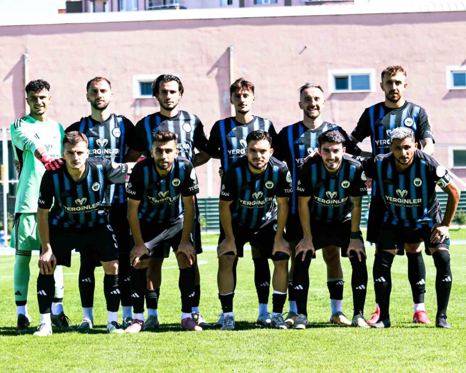 erciyes-38-fk-evinde-berabere-kaldi