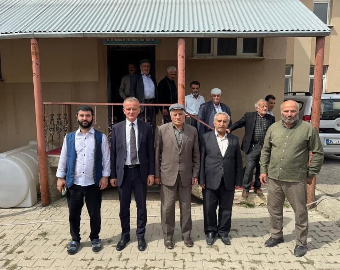 kaymakam-minuz-koylerde-vatandaslarla-bulustu