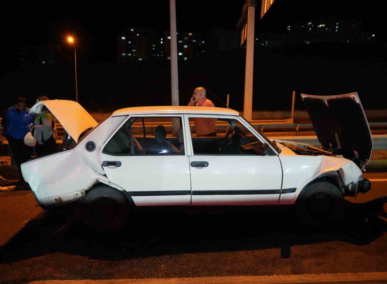 kirikkalede-zincirleme-trafik-kazasi-1-yarali