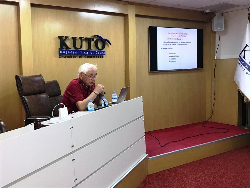 kusadasi-ilim-meclisinde-fransiz-izleri-ve-kapitulasyonlar-konusuldu