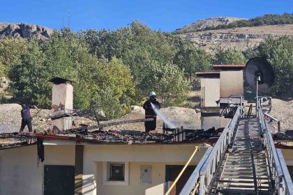 malatyada-iki-ayri-noktada-cikan-yangin-sonduruldu