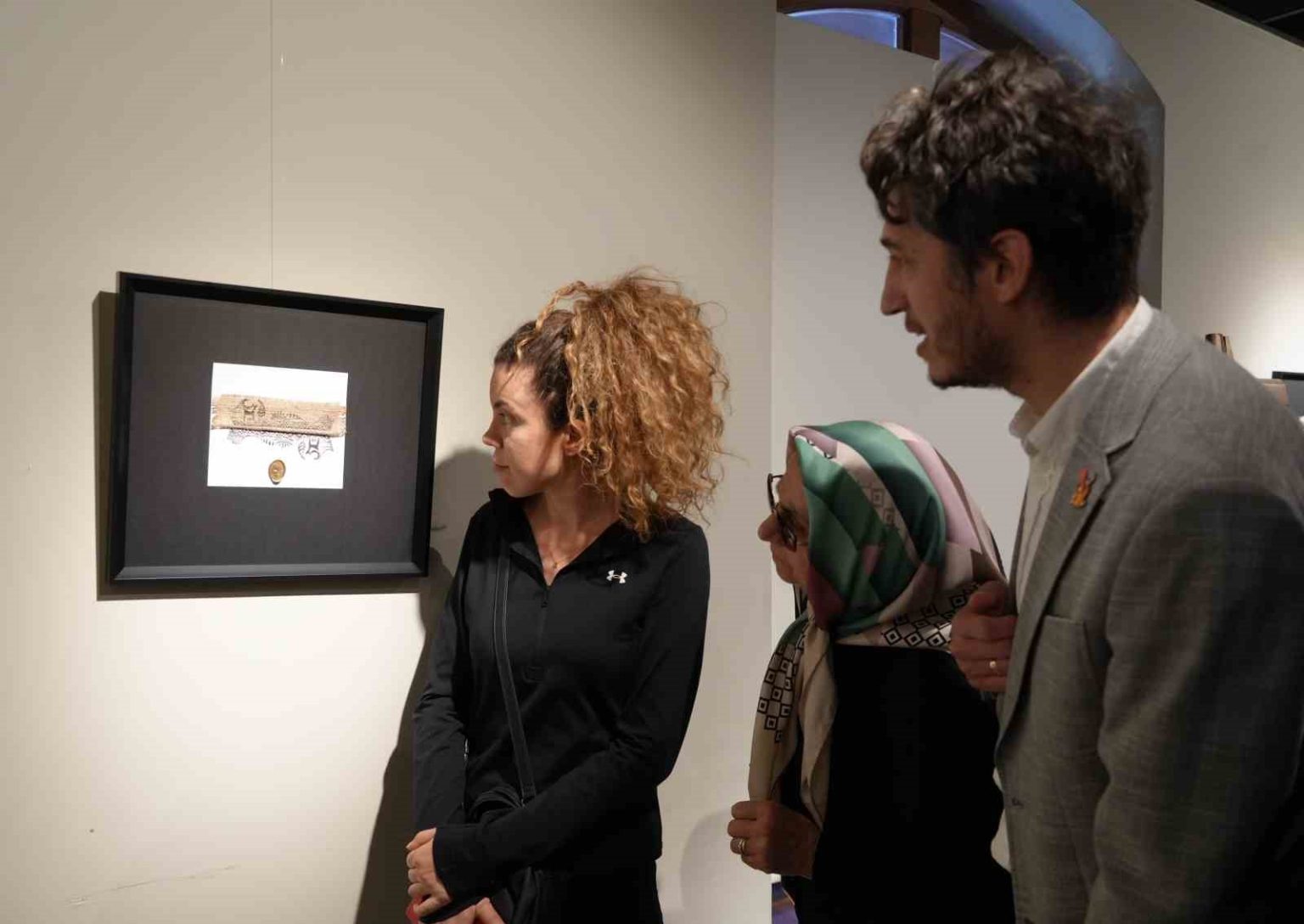 mitolojik-ogelerin-sanatla-bulustugu-sergiye-buyuk-ilgi