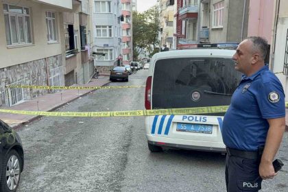 samsunda-20-yasindaki-kadin-4-katli-binanin-catisindan-atladi