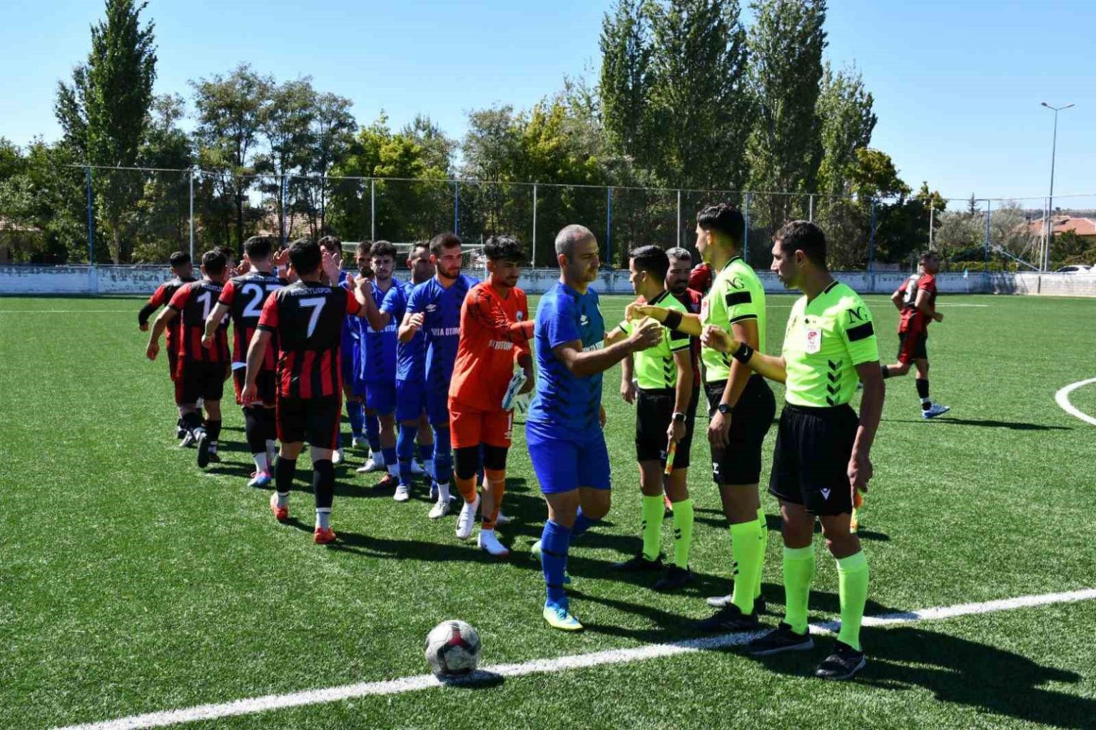 tomarza-belediyespor-a-takimi-ligin-ilk-macinda-berabere-kaldi