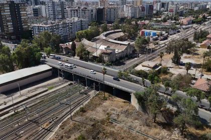 adanada-007-james-bond-filmine-ev-sahipligi-yapan-kopru-hizli-tren-insaati-icin-yikilacak