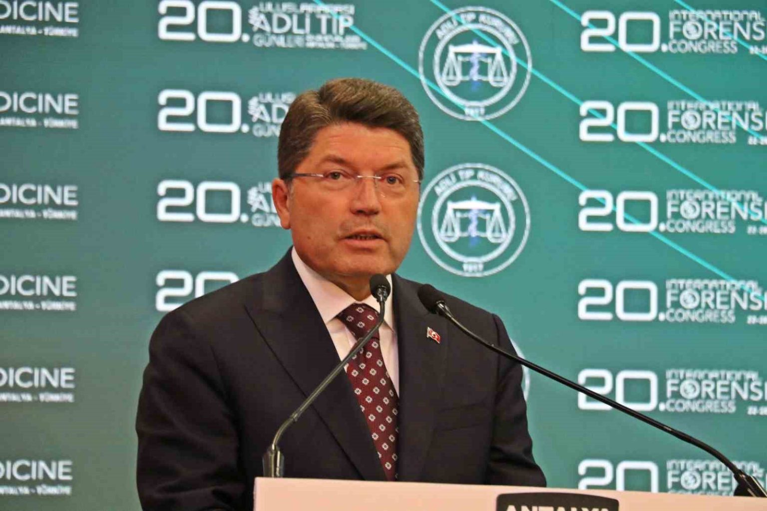 bakan-tunc-gazzedeki-soykirim-uluslararasi-mahkemelerin-inandiriciligini-kaybettigini-butun-dunyaya-gostermis-durumda