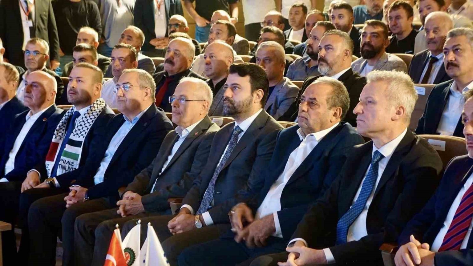 baskan-yilmaz-guven-tazeledi